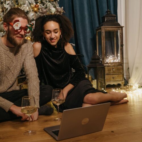 Choose a Christmas Tree Skirt for a Magical Holiday